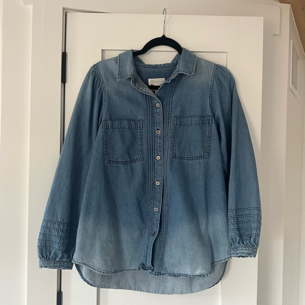 American Eagle Outfitters Classic Blue Ombré Denim/Jean Shirt - Size Large